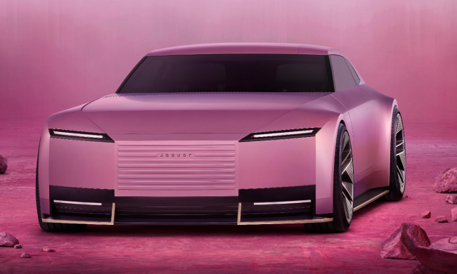 Jaguar готує революцію: концепт Type 00 вразив сміливим дизайном та футуристичною начинкою