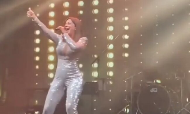 Ани Лорак, кадр из видео