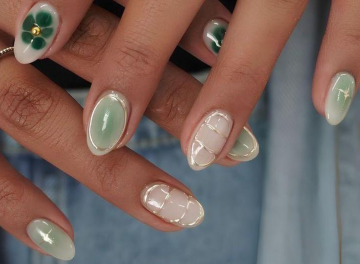 Маникюр, фото из свободных источников