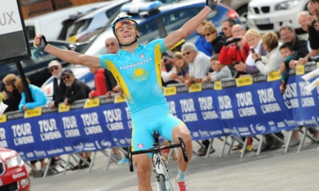 Российских велогонщиков отстранили от «Вуэльты» за пьянство 