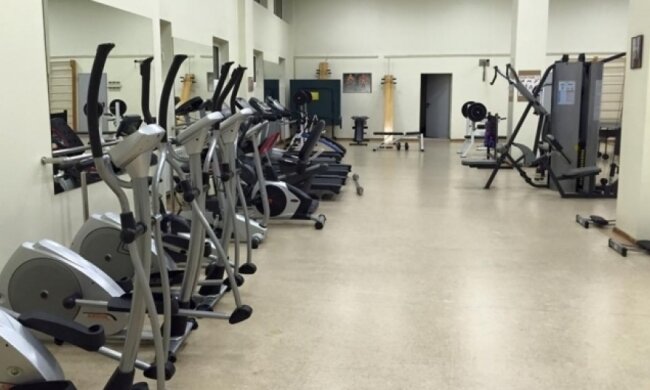 Апеляційний суд обладнали «качалкою» (фото)