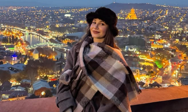 Дівчина, мандрівка, відпустка, фото: Знай.ua