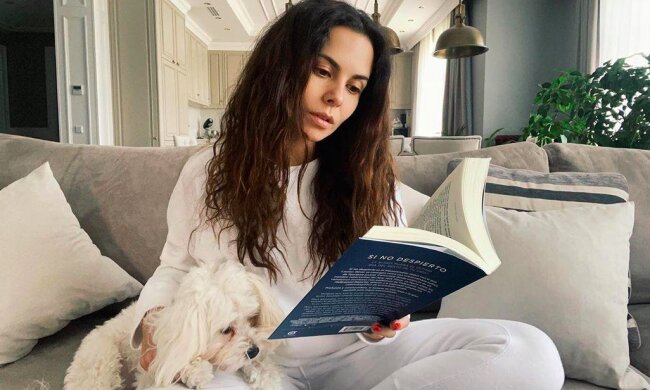 Настя Каменских, instagram.com/kamenskux/