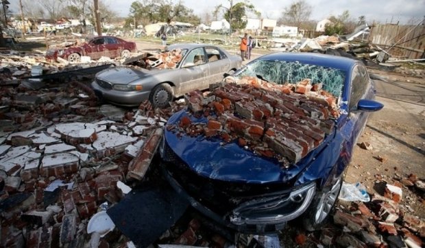 Разрушительные торнадо накрыли Луизиану (фото)