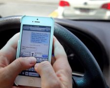 Дорожні камери змусять водіїв відмовитися від смартфонів