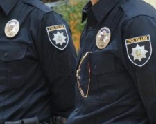 Луцкие копы героически спасли самоубийцу
