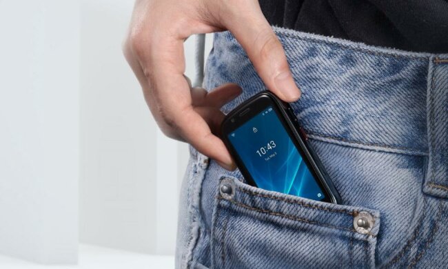 Jelly 2 Android Smartphone, PCmag