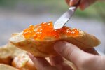 Ікра, кадр з відео, зображення ілюстративне: YouTube