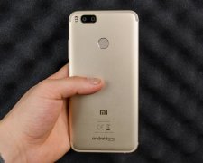 Популярный смартфон от Xiaomi чуть не сжег спящего владельца