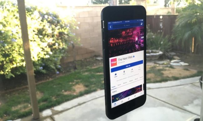 Інноваційний чохол порушує закони гравітації (відео)