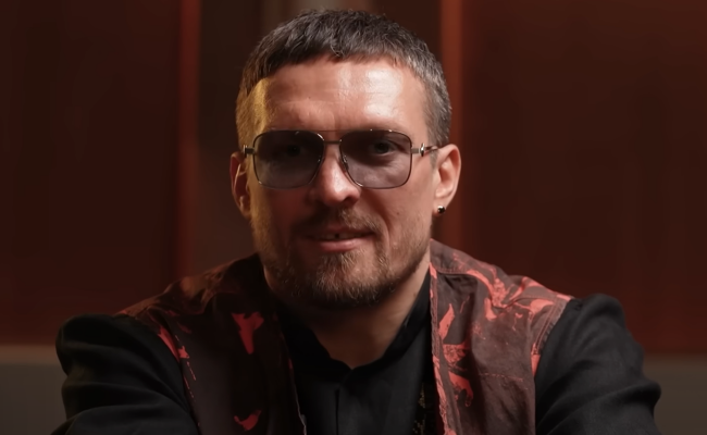 Олександр Усик, кадр з інтерв'ю