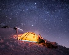 Пара ходит на свидания на вершины гор (фото)