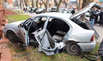 Іноземці на автівці з «перебитими» номерами тікали від поліції (фото)