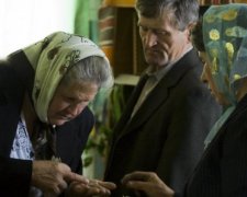 Пенсія суворого режиму: аби отримати грошенят, українцям доведеться попітніти