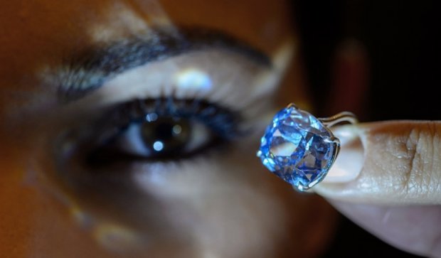 Магнат подарил семилетней дочери редкий бриллиант за 49$ миллионов (фото)