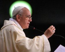 Поганий оригінал? Папа Римський змінив під себе "Отче наш"