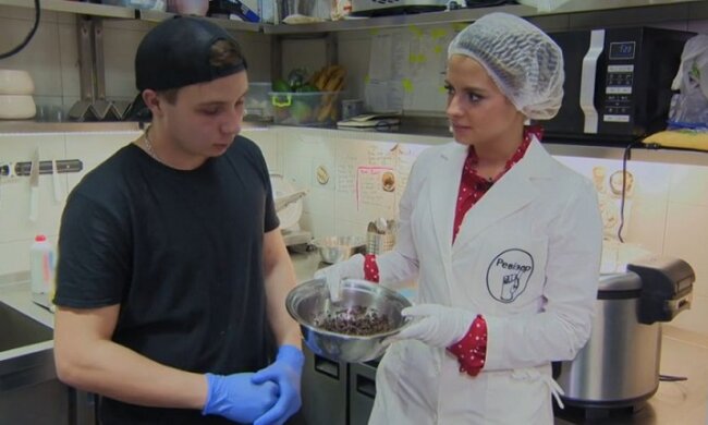 Ревізор Юлія Панкова, кадр з відео