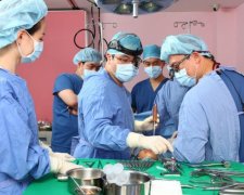 Збільшення грудей: за і проти пластичної хірургії