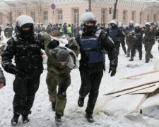 Перепутали осмотр с разгоном: доказано незаконные действия силовиков под Радой