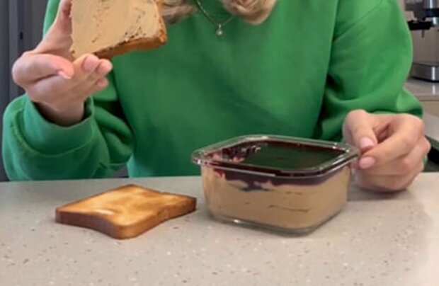 Паштет с ягодным желе, кадр из видео