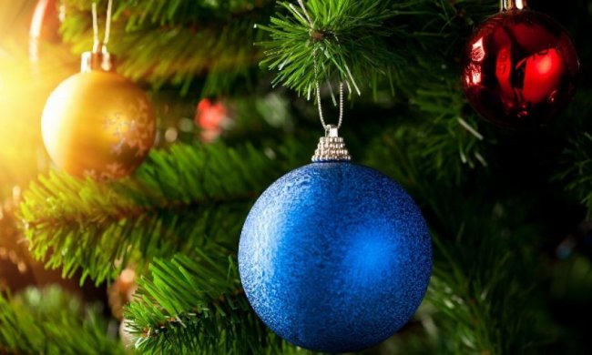 Харків'янин намагався вивезти до Росії дев'ять ящиків новорічних іграшок