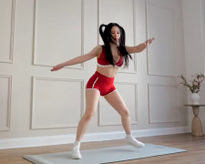 Зарядка, спорт, кадр з відео