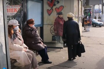 пенсионерки, скриншот из видео