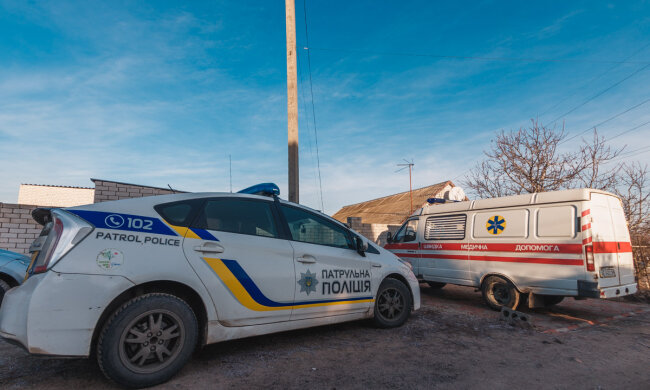 П'яний киянин побив сім'ю в "Сільпо", сльози дитини не зупинили: відео моторошної бійки