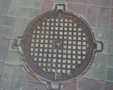 У Запоріжжі з каналізації витягли Супер Маріо