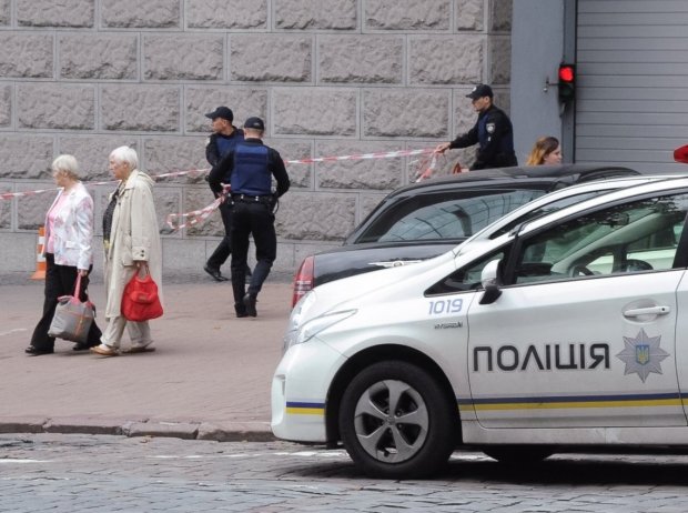 Страшное ЧП в киевском развлекательном центре: посетителей срочно эвакуируют
