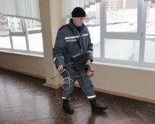  Під Києвом евакуювали школу: 17 дітей госпіталізовано