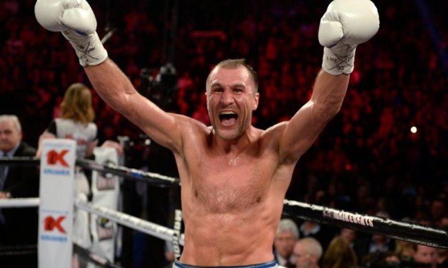 Ковальов взяв реванш у бою з Альваресом: відео