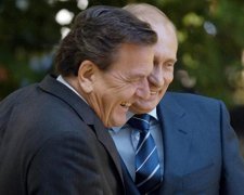 Всупереч застереженням: попередник Меркель відмовився залишати "Роснефть"