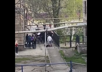 Массовая драка в Одессе с пострадавшими, скриншот: Youtube