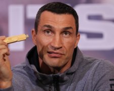 Джошуа назвав ситуацію з флешкою Кличка грою розуму