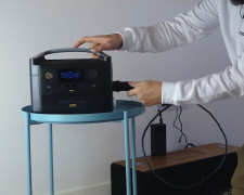 Зарядна станція. Фото: скрін youtube