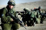 Cпокусливі форми та зброя: дівчина-воїн стала зіркою Instagram