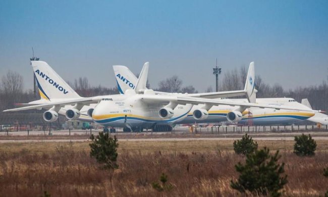 Культовий завод Антонова похвалився відразу всіма літаками