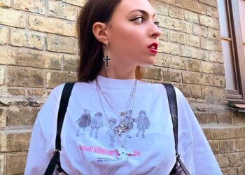 Маша Полякова, instagram.com/mashapolyakova/