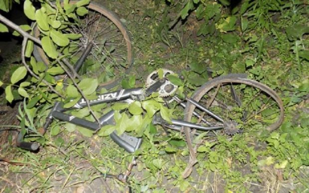 Беременная велосипедистка погибла под колесами авто на Одесчине