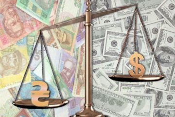 Благодаря кредиту МВФ курс доллара опустится до 24 гривен