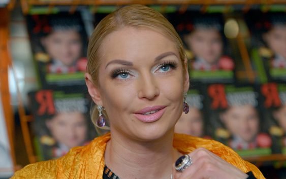 Волочкова ублажила Пугачеву сладкими речами, но опозорилась: хватит пить, Настя