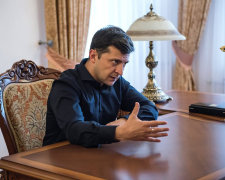 Головне за ніч: "перша" людина Зеленського, вибух у Приватбанку та атака на Житомирщині