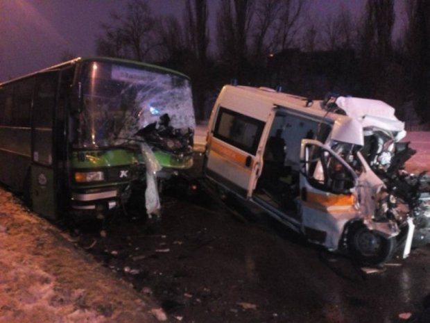 У Харкові загинули троє в аварії «швидкої» (фото)