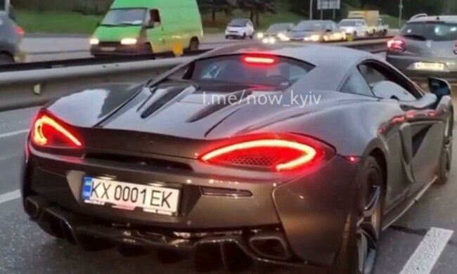 McLaren 570S / скріншот з відео