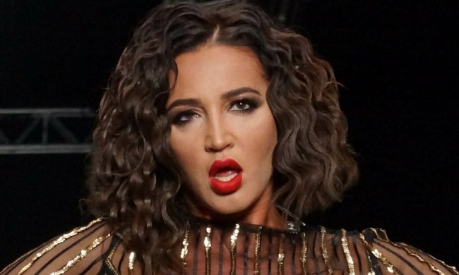 Аплодисменты, Пушкин, сыр: секс-игрища Бузовой убили либидо всего мира