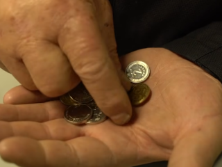 Копейки. Фото: скрин youtube