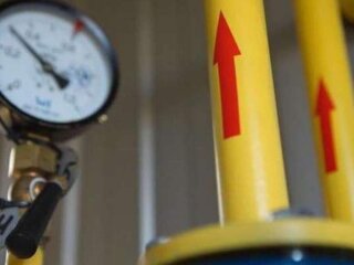 Арешт банківських рахунків: картки та гроші