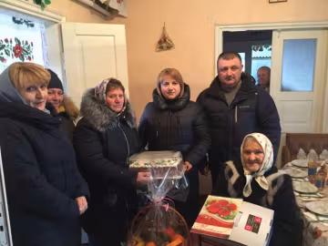 В Хмельницком 100-летняя юбилярша победно улыбнулась гостям: где ваш Гитлер и Сталин?