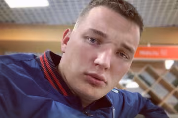 Эдвард Бил, фото с Instagram